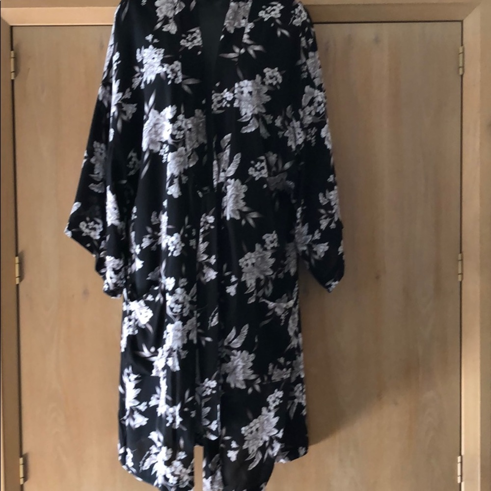 Spiritual Gangster Maya Kimono